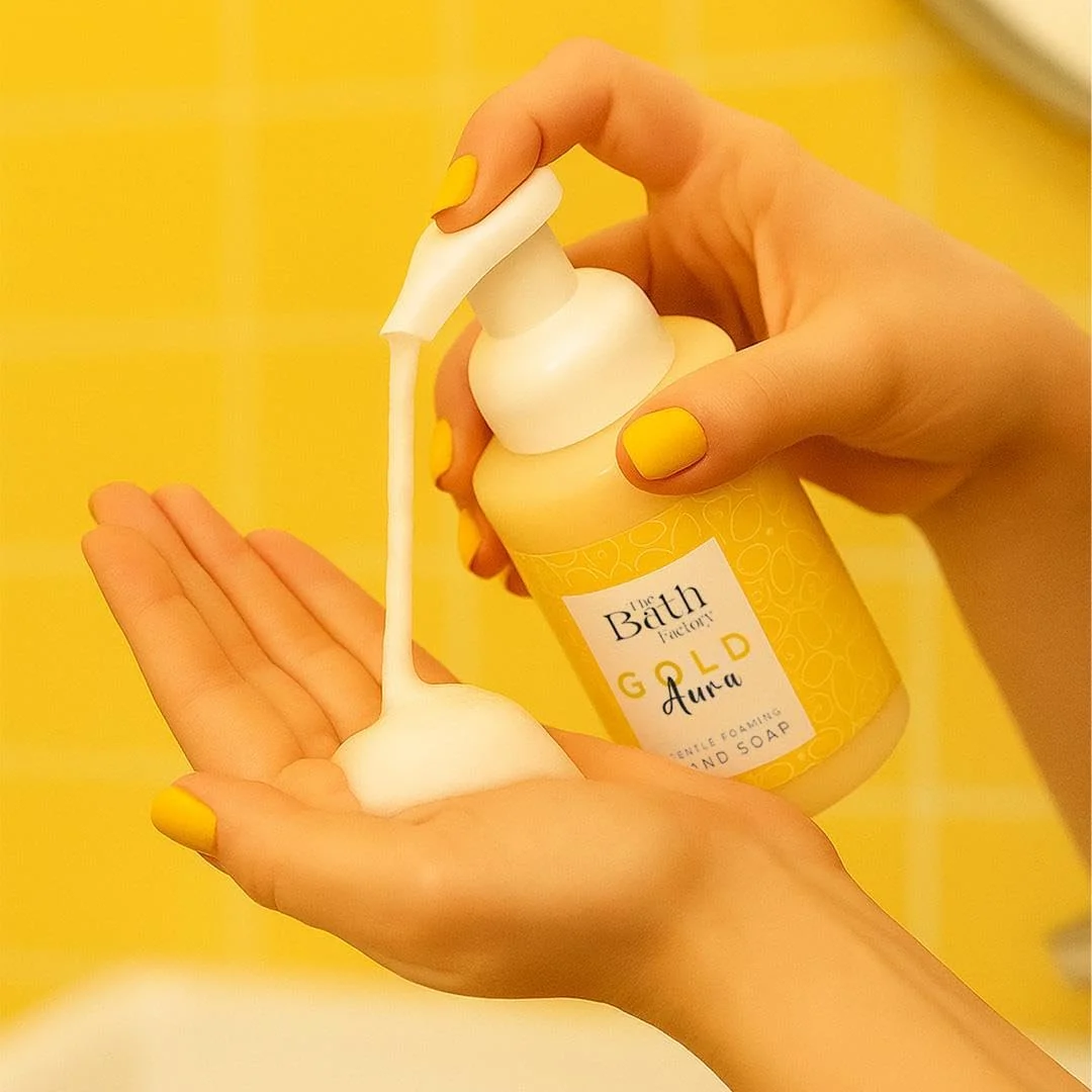 صابون فوم مرطوب کننده گلد اورا 300 میلی لیتر - شستشوی ملایم دست با رایحه عرفانی، مناسب برای پوست حساس