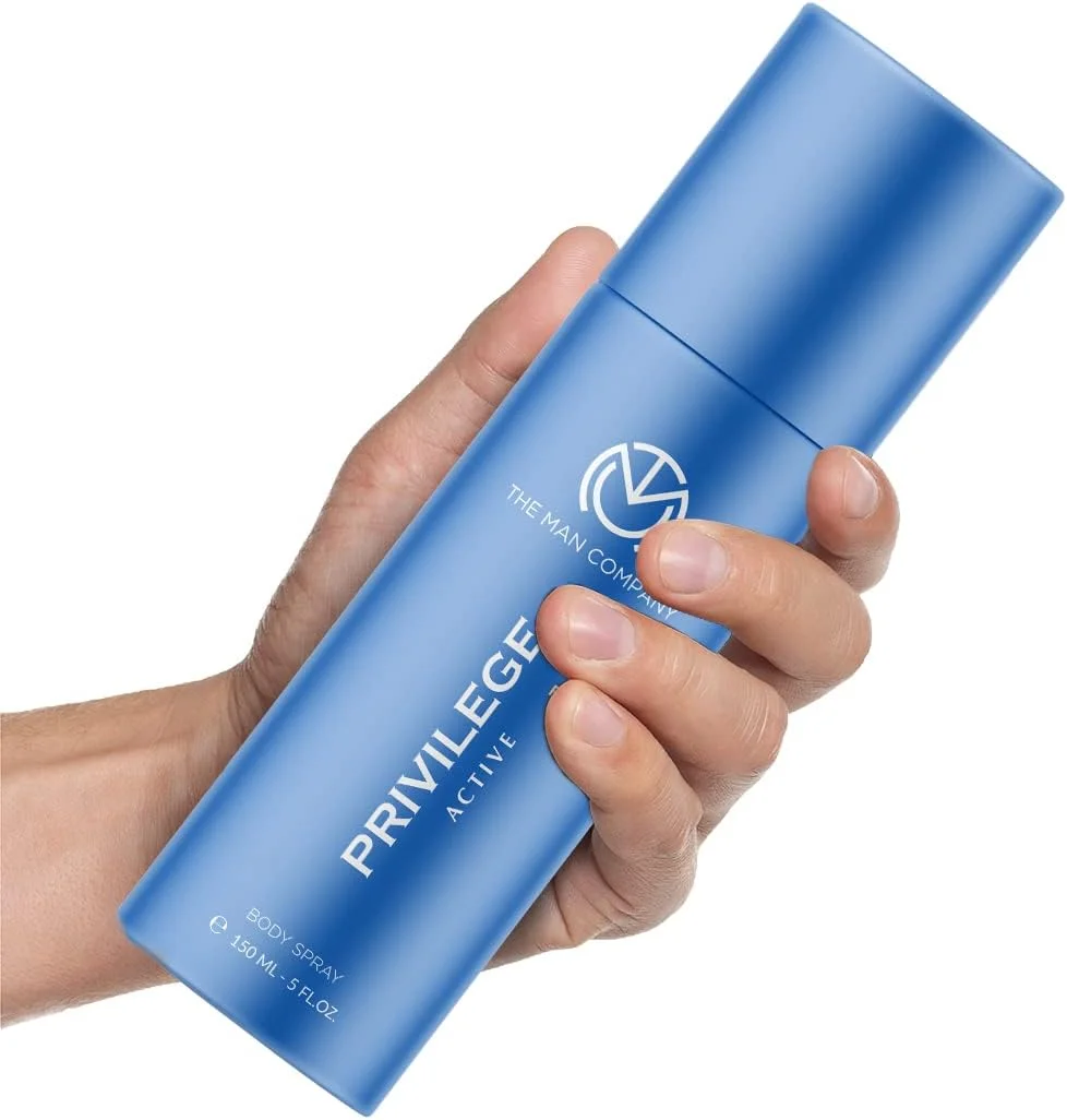 اسپری خوشبو کننده بدن مردانه پریویلیج اکتیو دِ مَن کمپانی | اسپری بدن ممتاز | رایحه ماندگار | دئو مناسب برای استفاده روزمره | هدیه برای همسر، دوست پسر - 150 میلی لیتر