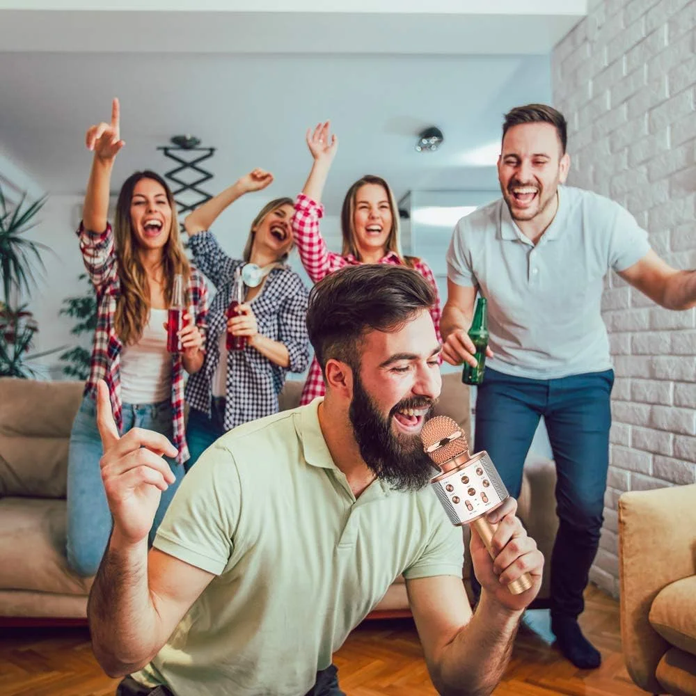 میکروفون کارائوکه بلوتوث بی سیم 4 در 1 با چراغ های LED، میکروفون قابل حمل برای کودکان، بهترین هدیه اسباب بازی برای دختران و پسران 4 6 8 10 12 ساله (شامپاینی) میکروفون کارائوکه بلوتوث بی سیم 4 در 1 با چراغ های LED، میکروفون قابل حمل برای کودکان، بهترین هدیه اسباب بازی برای دختران و پسران 4 6 8 10 12 ساله (شامپاینی)