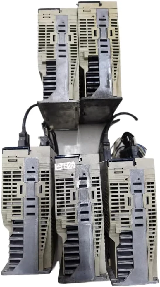 درایور سروو Sigma-5 مدل SGDV-7R6A01A002000 با توان 1 کیلووات، ولتاژ 220 ولت، انکودر 20 بیتی و کنترل پالس پرسرعت