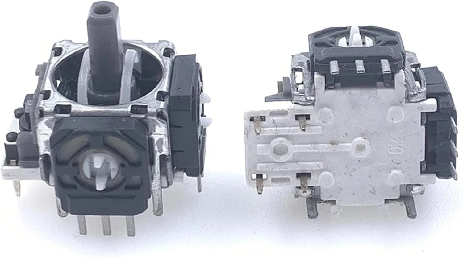 یک عدد ماژول آنالوگ جوی استیک سه بعدی جایگزین برای دسته پلی استیشن 4