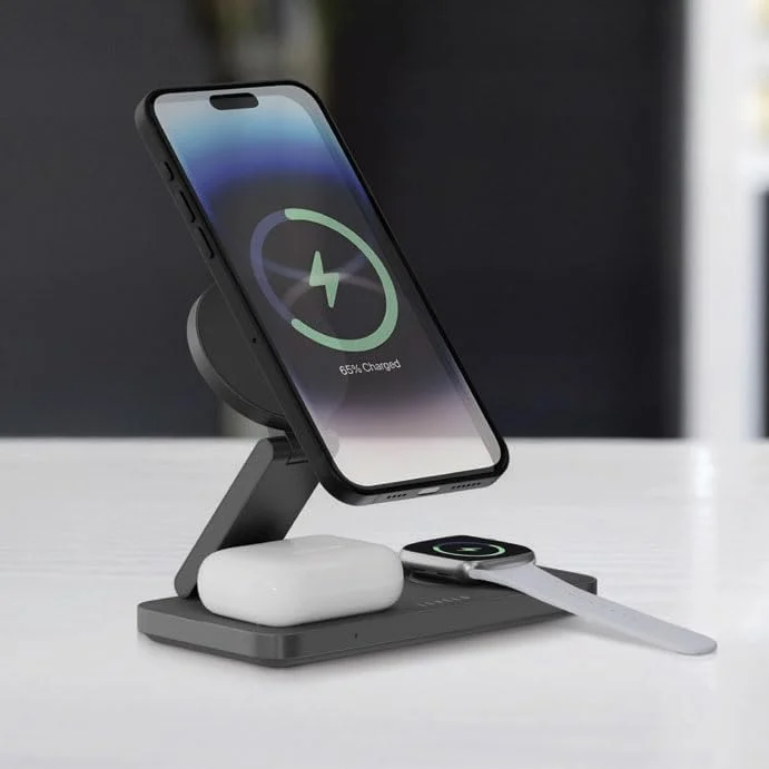 استند شارژر بیسیم تاشو 3 در 1 Levelo Quantum، سازگار با پایه شارژر برای آیفون، ساعت و ایرپاد اپل، شارژر مسافرتی جمع و جور با آهنرباهای قوی N52 استند شارژر بیسیم تاشو 3 در 1 Levelo Quantum، سازگار با پایه شارژر برای آیفون، ساعت و ایرپاد اپل، شارژر مسافرتی جمع و جور با آهنرباهای قوی N52