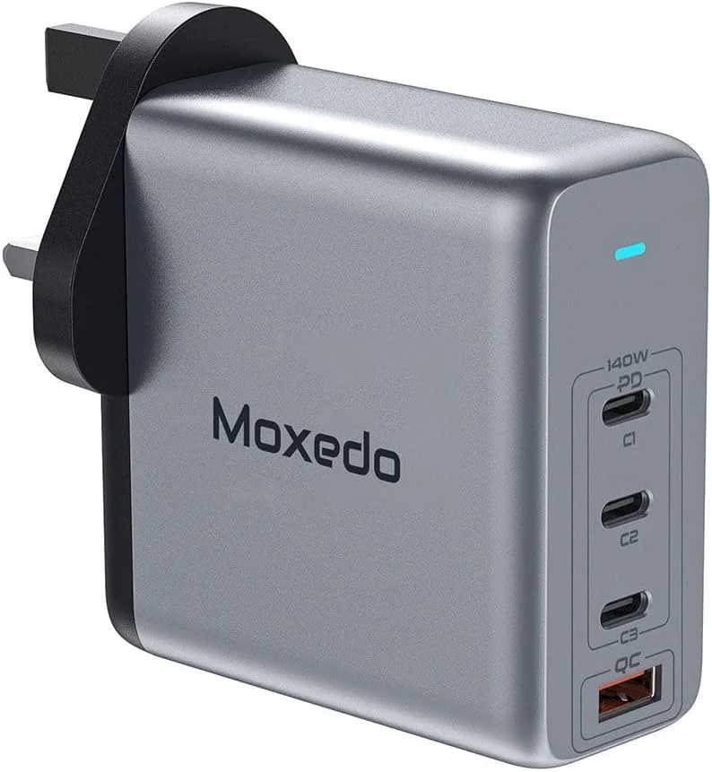 شارژر سریع 140 واتی Moxedo Volton II GaN با درگاه USB-A و 3 درگاه USB-C PD 3.1 سازگار با تلفن های هوشمند و سایر دستگاه ها
