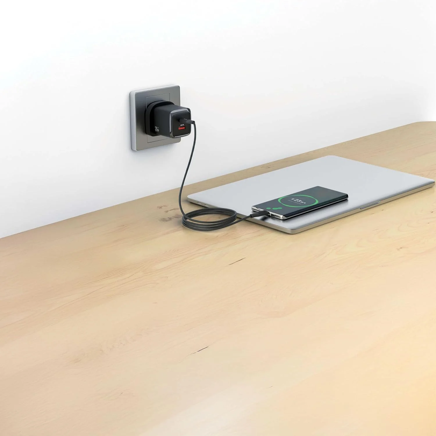 شارژر سریع سری G گرین لاین، پورت USB-C با توان 35 وات PD و پورت USB-A با توان 18 وات QC 3.0، PPS، سازگار با آیفون 16/15/14/13، S25/S24، پاوربانک، طراحی فوق العاده جمع و جور (همراه با کابل 1 متری USB-C به USB-C)