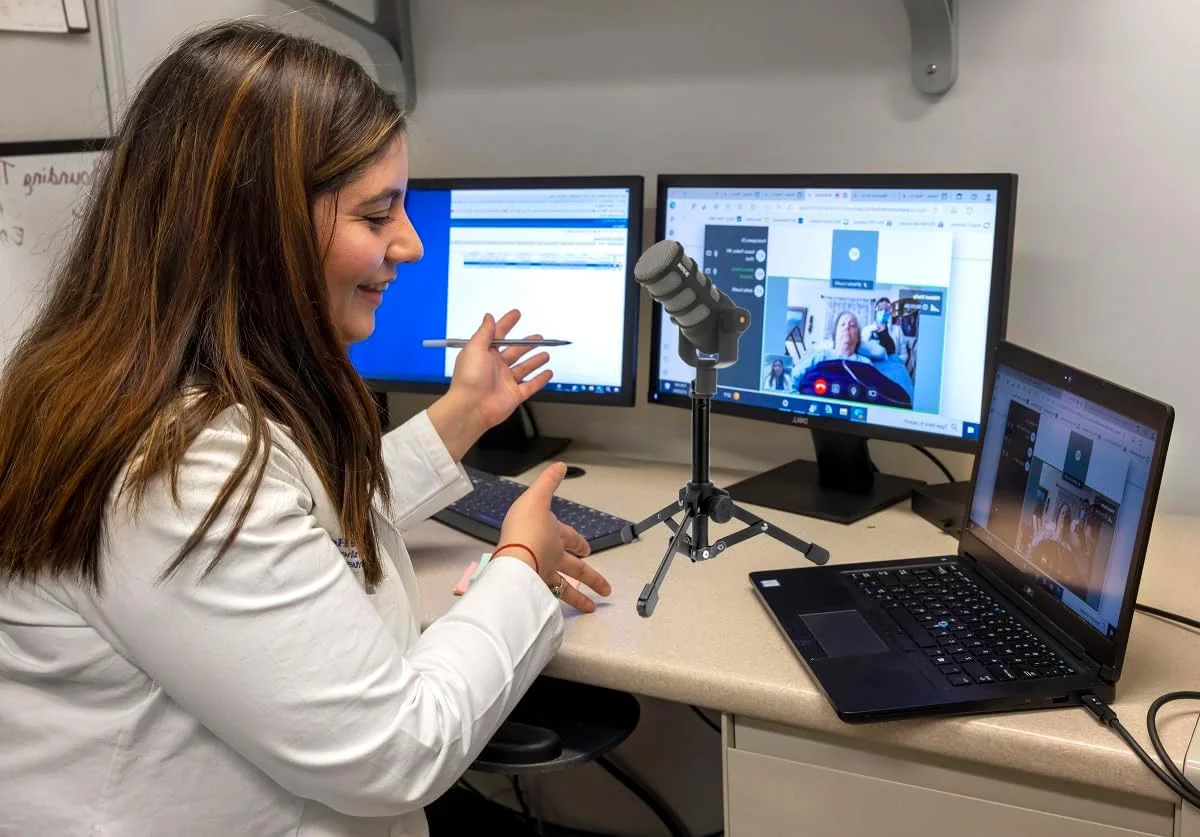 پایه سه پایه PodMic و کیت دسته نگهدارنده Videomic سازگار با میکروفون های RØDE XLR USB Videomicro و میکروفون های شات گان پایه سه پایه PodMic و کیت دسته نگهدارنده Videomic سازگار با میکروفون های RØDE XLR USB Videomicro و میکروفون های شات گان