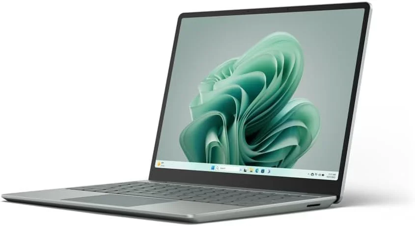 لپ تاپ مایکروسافت Surface Go 3 (مدل 2023) - صفحه نمایش لمسی 12.4 اینچی، پردازنده Intel i5-1235U، رم 8 گیگابایتی، حافظه SSD 256 گیگابایتی، ویندوز 11، رنگ سبز (بازسازی شده)