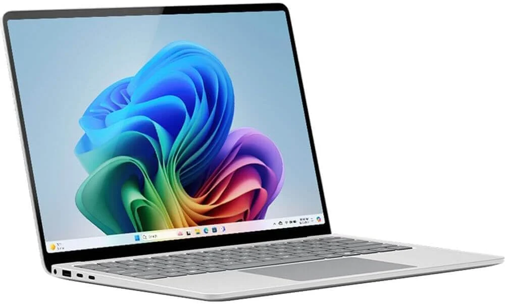 لپ تاپ مایکروسافت سرفیس ویرایش هفتم 2024، کامپیوتر Copilot+، صفحه نمایش 13.8 اینچی Snapdragon X-Plus، رم 16 گیگابایتی، حافظه SSD 256 گیگابایتی، ویندوز 11H پلاتینیوم (بازسازی شده)