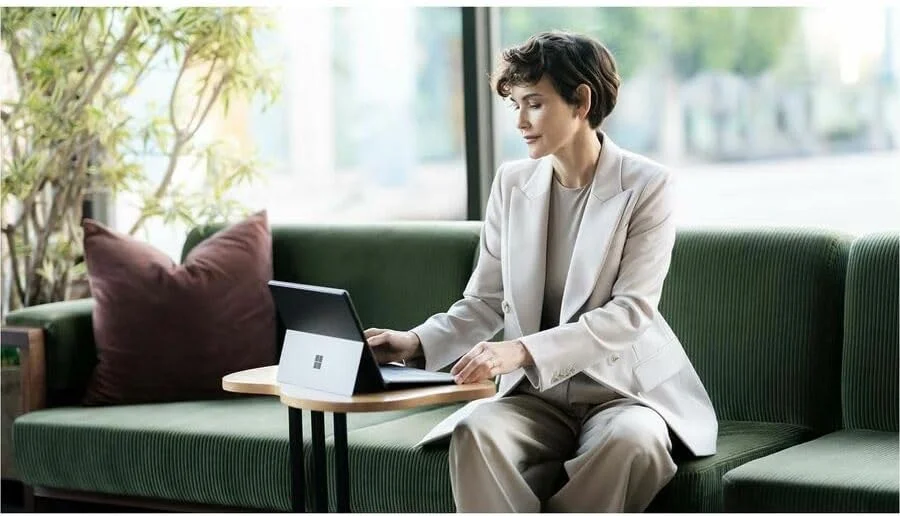 کیبورد/کاور مایکروسافت برای تبلت مایکروسافت سرفیس پرو - مشکی (بازسازی شده)