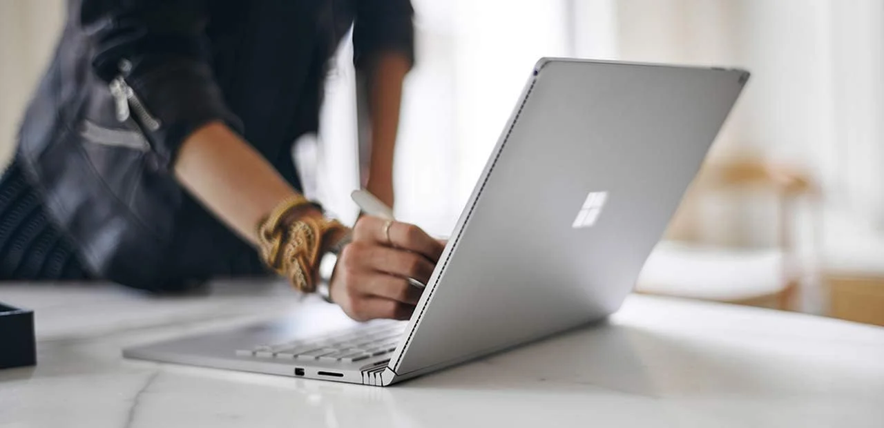 قلم سرفیس مایکروسافت برای سرفیس پرو 7، پرو 6، سرفیس لپ تاپ 3، سرفیس بوک 2، لپ تاپ 2، سرفیس گو، استودیو 2، پرو 5، پرو 4، 4096 نقطه فشار، پاک کن لاستیکی، بلوتوث 4.0 - مشکی