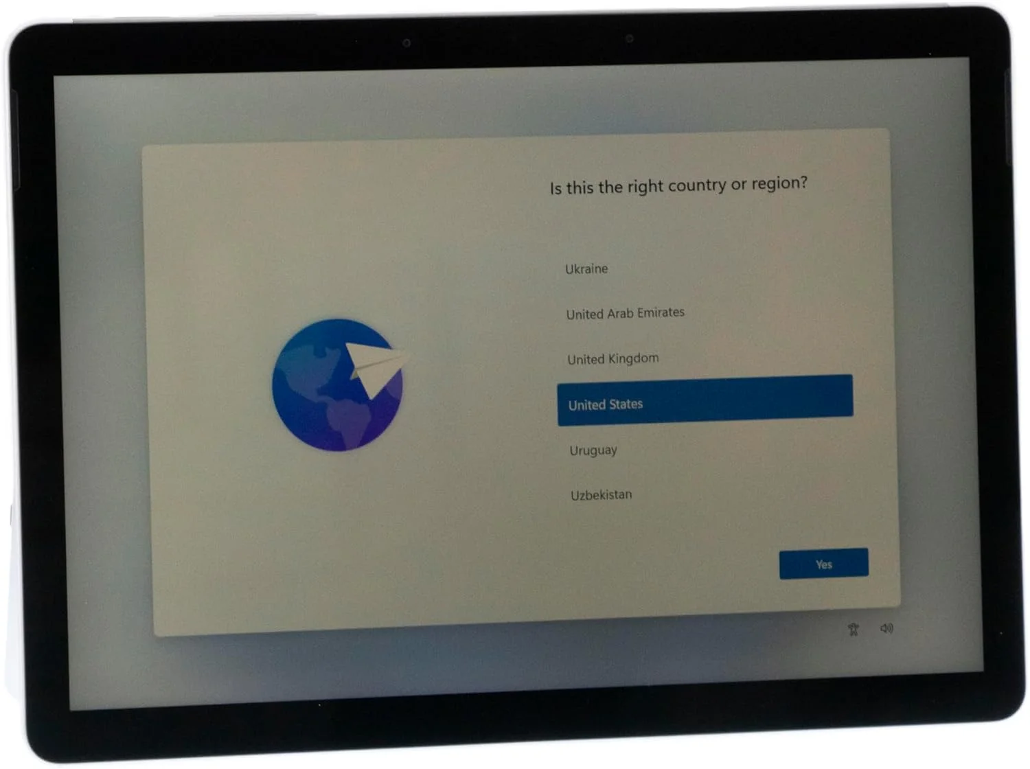 مایکروسافت سرفیس گو 2 - صفحه لمسی 10.5 اینچی - اینتل Core m3 - حافظه 8 گیگابایتی - SSD 128 گیگابایتی - Wifi + LTE - پلاتینیوم (آخرین مدل) (بازسازی شده)