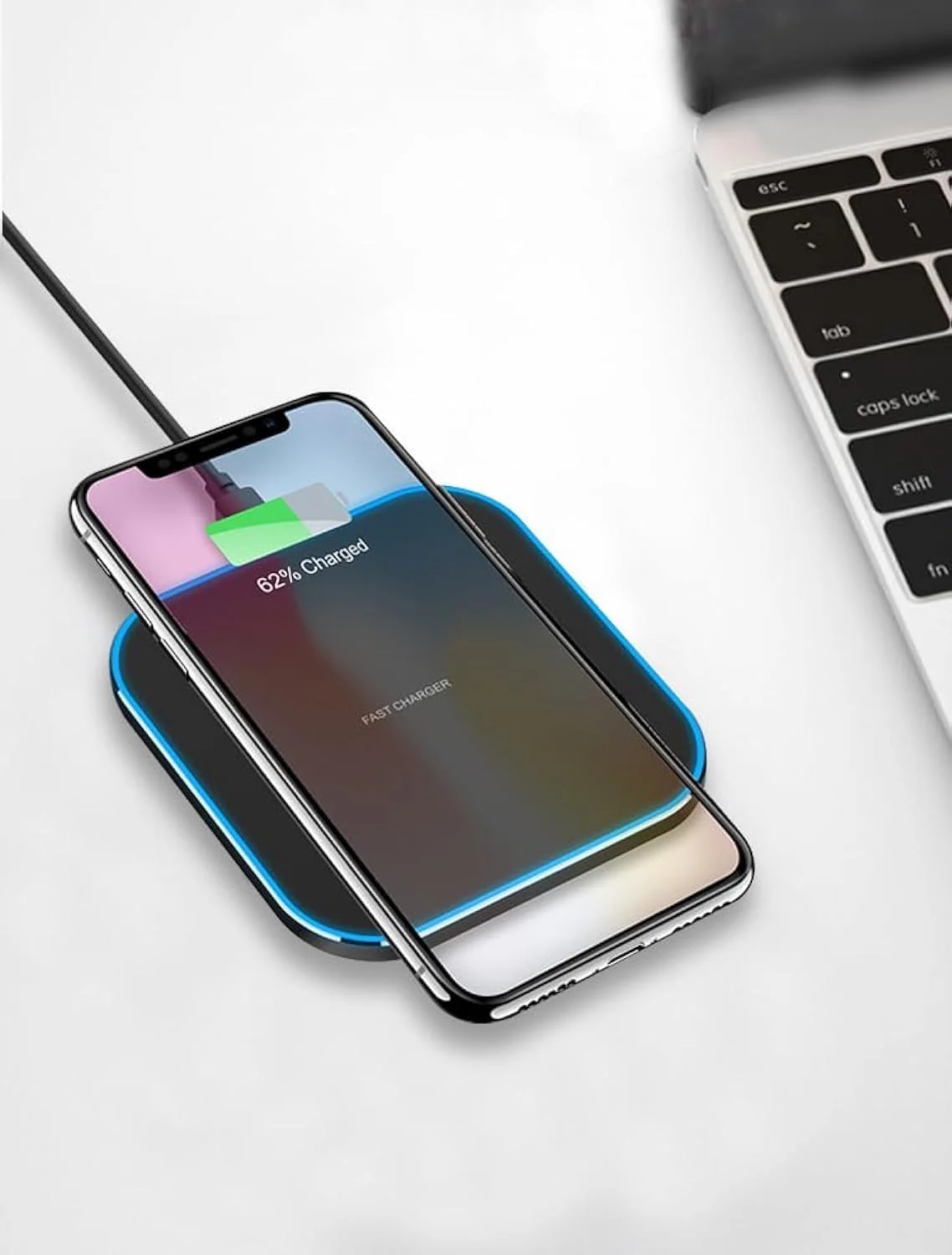 شارژر بی‌سیم 15 واتی【ضد حرارت و شارژ سریع】【شارژ تلفن‌ها - ایرپادها - ایربادزها - همه دستگاه‌ها از پروتکل شارژ بی‌سیم QI پشتیبانی می‌کنند】سازگار با آیفون، سامسونگ، ال‌جی، هواوی - مشکی