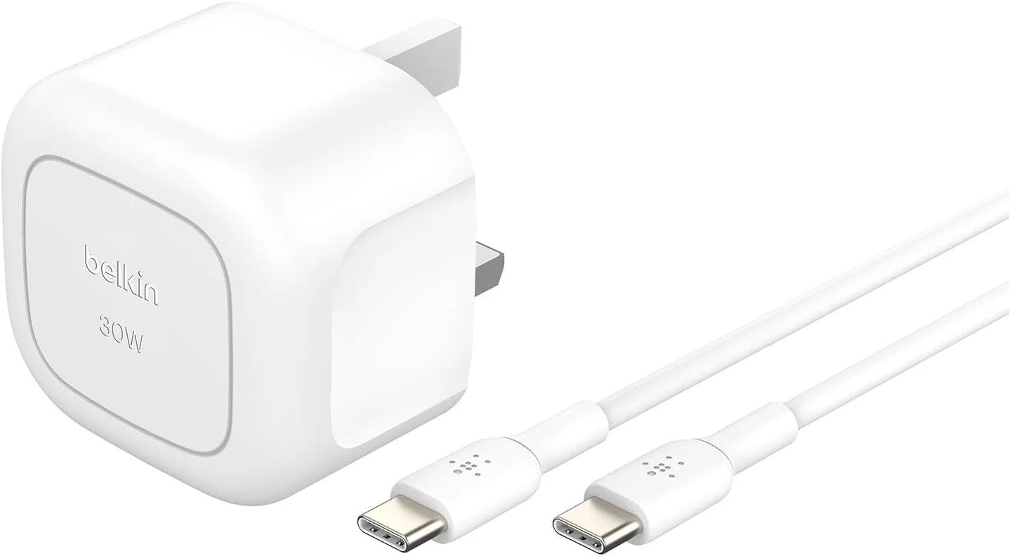 شارژر دیواری جمع و جور 30 واتی Belkin BoostCharge، شارژ سریع USB-C Power Delivery مناسب سفر برای Apple iPhone 17، Air، Samsung Galaxy S25، Pixel، iPad، AirPods، تبلت - همراه با کابل Type C - سفید
