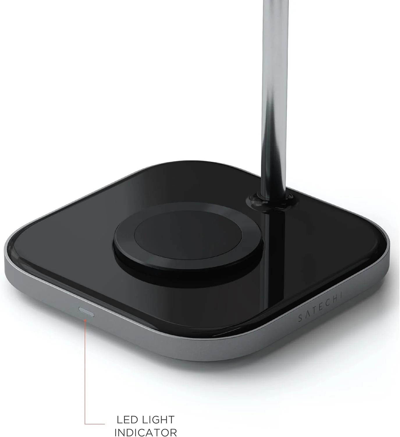 پایه هدفون 2 در 1 Satechi با شارژر بی‌سیم – درگاه خروجی USB Type-C و شارژر بی‌سیم مغناطیسی – برای سری iPhone 12 به بالا، Airpods Pro و سایر دستگاه‌های دارای قابلیت Qi