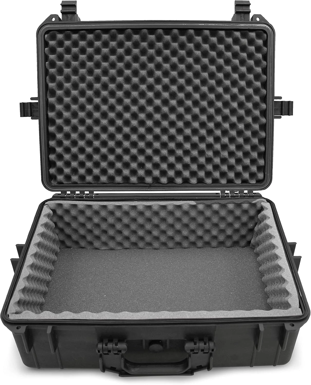کیف حمل محافظتی 23 اینچی CASEMATIX سازگار با میکسر های DJ و لوازم جانبی با فضای داخلی 17" x 12" x 5". دارای جداکننده های فومی برای نگهداری میکروفون، کابل و لوازم جانبی DJ در قسمت بالا. این محصول شامل کیف تنها می باشد و توسط CASEMATIX طراحی شده و هیچ ارتباطی با سازنده ندارد.