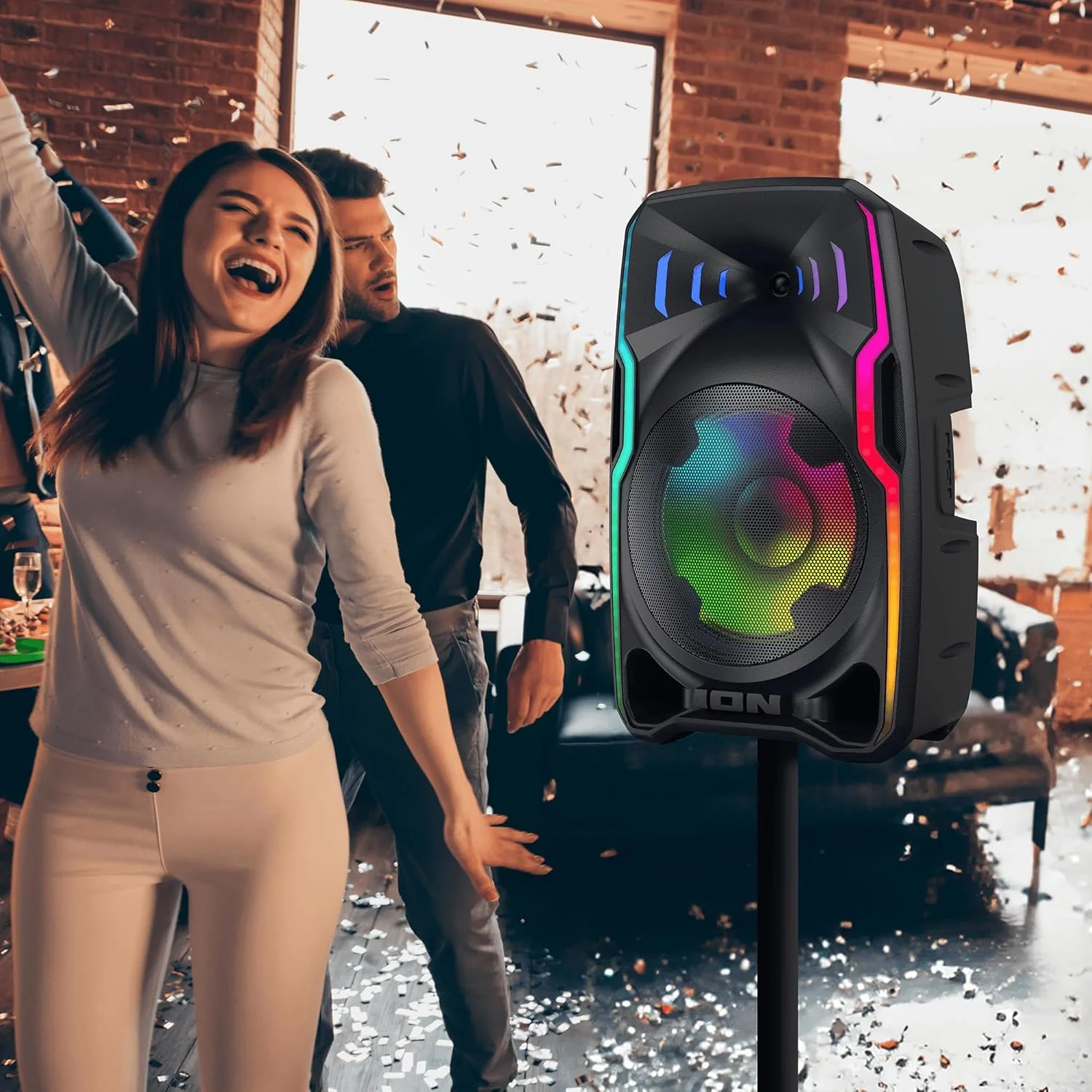سیستم صوتی پرقدرت و بی‌سیم ION Audio Total PA APEX با باتری، میکروفون بی‌سیم، بلوتوث، میکسر یکپارچه و نورپردازی مهمانی (بازسازی شده)