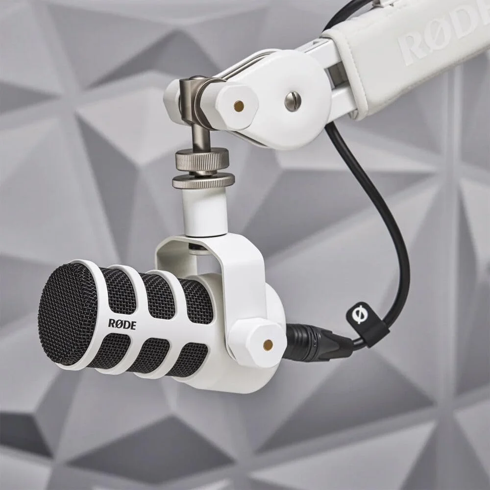 میکروفون پادکست رُد PodMic (سفید) کاردیودینامیک به همراه پاپ فیلتر WS14 PodMic - سفید