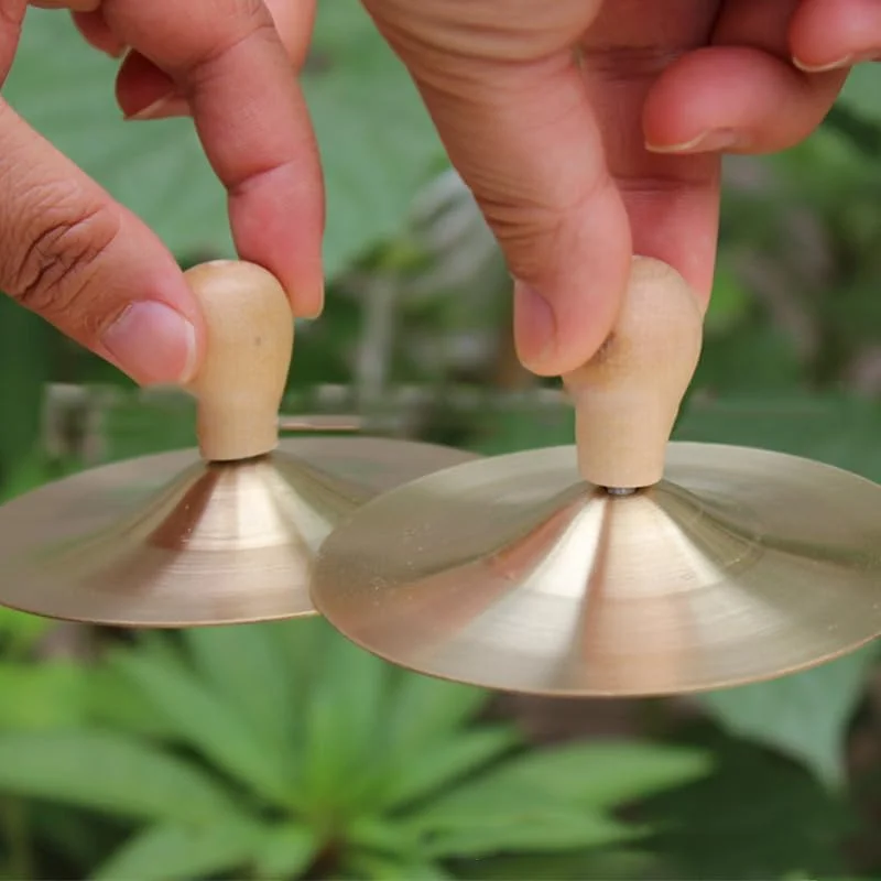 یک جفت سنج دستی، سنج های مارش، سنج های انگشتی 9 سانتی متری فلزی طلایی با ساز کوبه ای گروهی برای بزرگسالان، کودکان، مهمانی