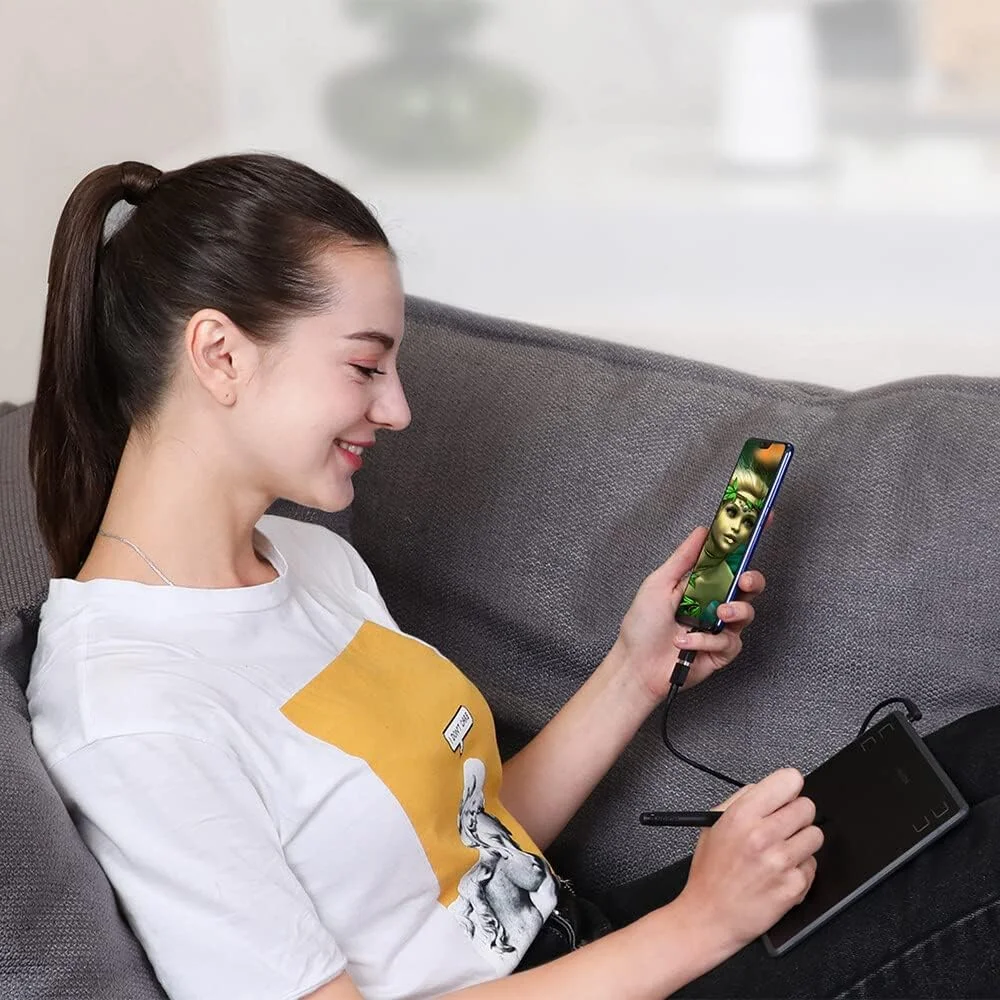 تبلت طراحی گرافیکی Fawoonu H430P با حساسیت فشار 4096 سطح، رزولوشن قلم 5080LPI و نرخ گزارش 233PPS تبلت طراحی گرافیکی Fawoonu H430P با حساسیت فشار 4096 سطح، رزولوشن قلم 5080LPI و نرخ گزارش 233PPS