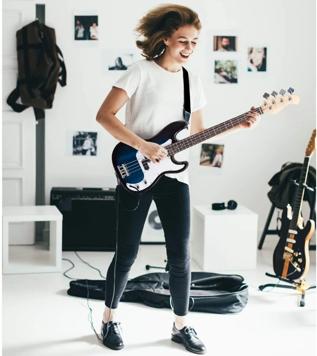 گیتار باس الکتریکی 4 سیم کامل Costzon برای مبتدیان، صفحه انگشت‌گذاری و بریج رزوود، با دو پیکاپ و کنترل صدا، کیف گیتار، بند، پیک گیتار، سیم آمپلی فایر (باس آبی)