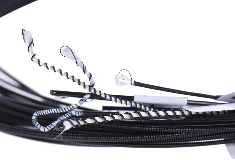 سیم گیتار OUNA مدل AC136BK-H، سیم گیتار کلاسیک نایلونی مشکی 6 عددی در هر بسته (0.0285-0.044) کشش زیاد به همراه یک سیم G-3rd اشانتیون سیم گیتار OUNA مدل AC136BK-H، سیم گیتار کلاسیک نایلونی مشکی 6 عددی در هر بسته (0.0285-0.044) کشش زیاد به همراه یک سیم G-3rd اشانتیون