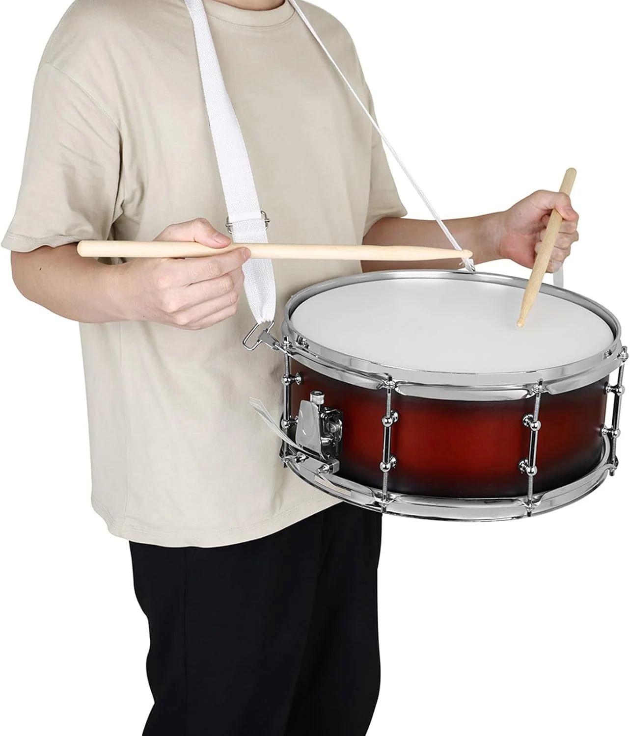 ست درام اسنر 8 بست شامل آچار کوک، چوب‌های درام و بند، ساز کوبه‌ای برای نوازندگان مبتدی