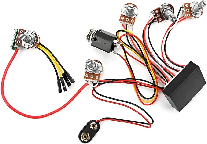 اکولایزر فعال 3 باندی برای گیتار باس با 1 پتانسیومتر تُن، طراحی هوشمندانه، پتانسیومترهای دوتایی، کنترل بهتر، کاهش نویز، تقویت صدا، جایگزینی مناسب، تعادل برای دوستداران، کاربردی