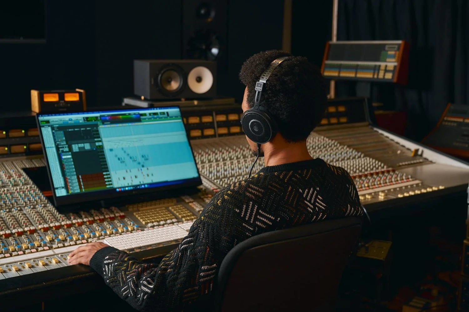 هدفون پشت باز حرفه ای آدیو-تکنیکا مدل ATH-R50X هدفون پشت باز حرفه ای آدیو-تکنیکا مدل ATH-R50X