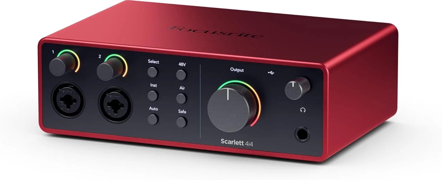 کیت کامل کارت صدای Focusrite Scarlett 4i4 USB-C Audio/MIDI به همراه بسته نرم‌افزاری اختصاصی، مانیتورهای استودیویی CR3-X، کیت میکروفون حرفه‌ای و هدفون ضبط