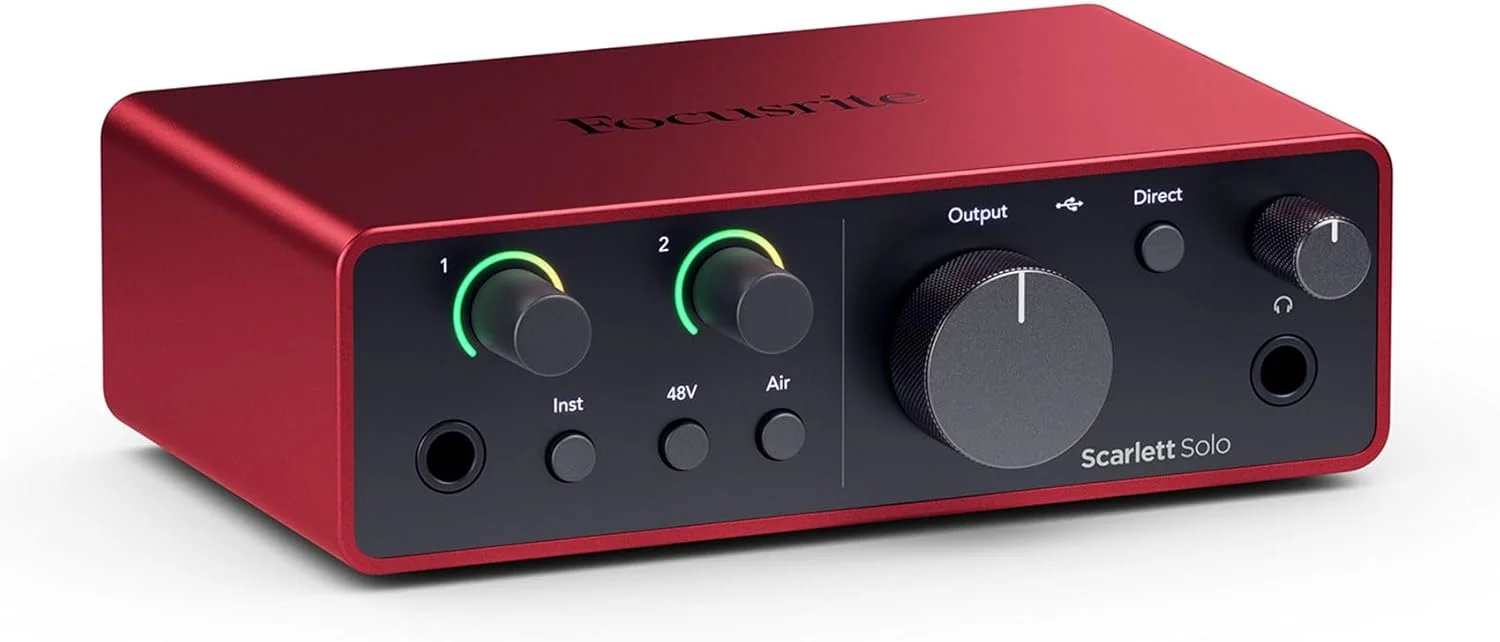 بسته Audiosavings: کارت صدای USB Focusrite Scarlett Solo نسل 4 به همراه میکروفون کاندنسر استودیویی Rockville RCM SR و هدفون استودیویی PRO-M50 SR (شامل 3 مورد)