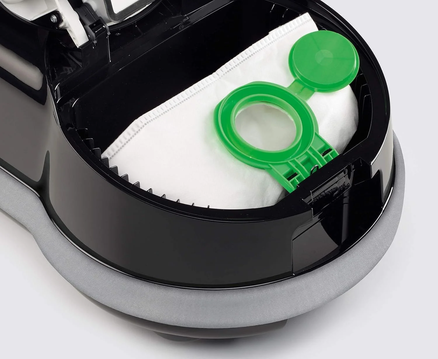 جعبه فیلتر Sebo D 8120 برای Sebo Airbelt D به همراه 8 کیسه فیلتر الترا الکترت 3 لایه با درب فیلتر جعبه فیلتر Sebo D 8120 برای Sebo Airbelt D به همراه 8 کیسه فیلتر الترا الکترت 3 لایه با درب فیلتر