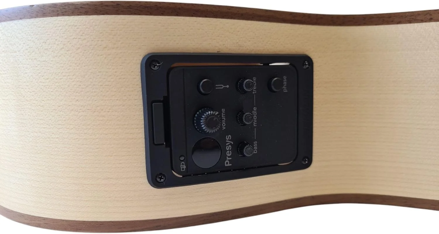 گیتار کنسرت وودبوآ SS100 سایز 4/4 تماما یکپارچه صنوبر افرا به همراه پری امپ و تیونر | گیتار آکوستیک به همراه کیف و بند | گیتار موسیقی محلی با صدای گرم و پیکاپ فیشمن پرسیس