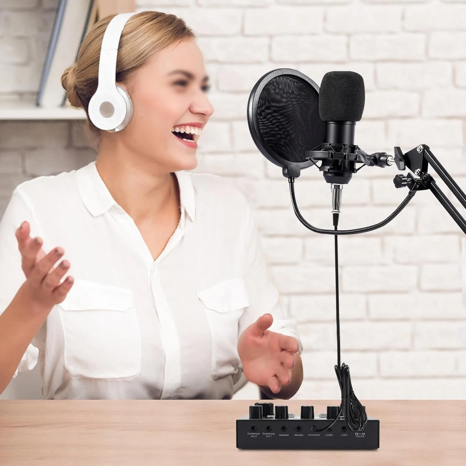 میکروفون کندانسور با کارت صدای رابط صوتی میکسر DJ کیت میکروفون میکسر صوتی برای پخش زنده میکروفون کندانسور با کارت صدای رابط صوتی میکسر DJ کیت میکروفون میکسر صوتی برای پخش زنده