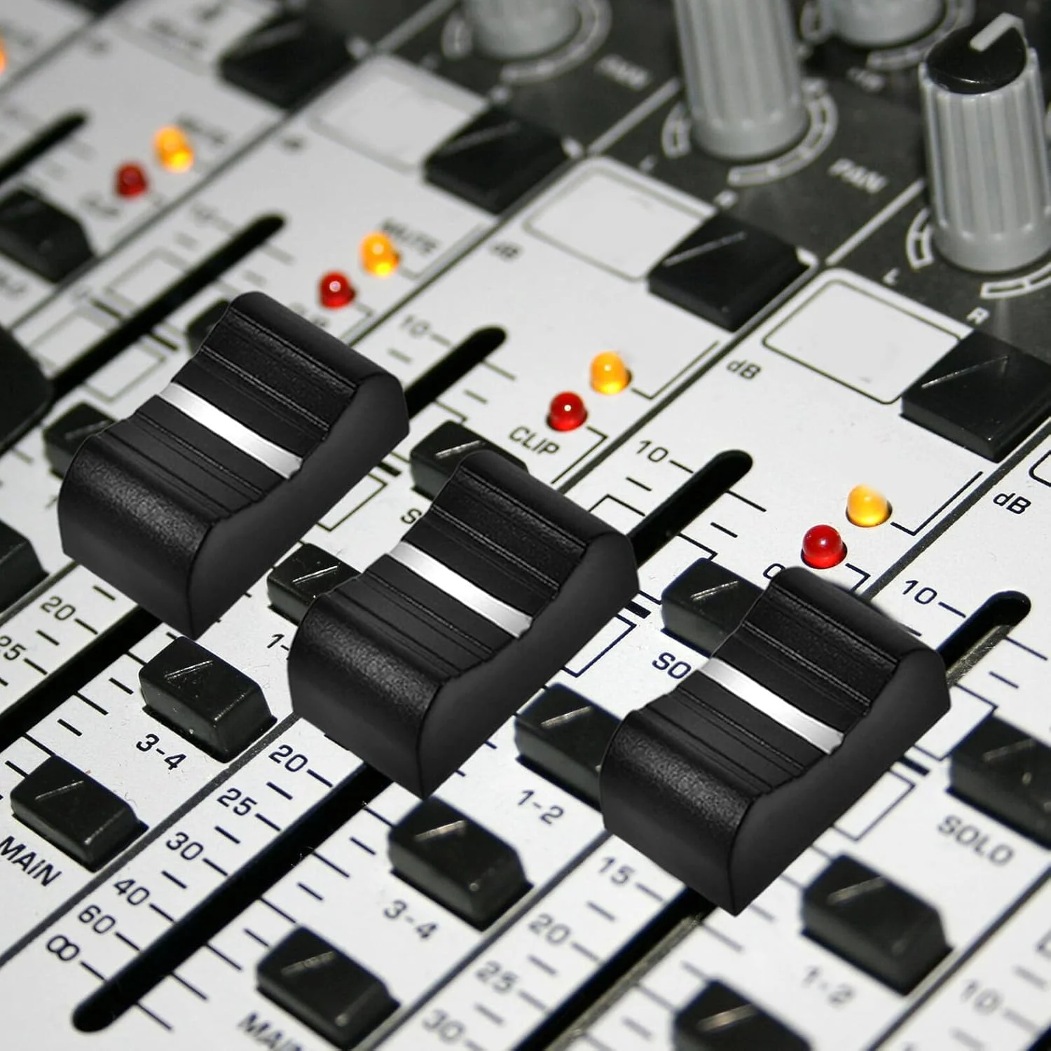 گاتویدا 20 عدد دکمه فیدر میکسر مشکی پلاستیکی بادوام، کلاهک های جایگزین لغزنده مستقیم برای میکسر دی جی، کلاهک های لغزنده پتانسیومتر بادوام و جمع و جور گاتویدا 20 عدد دکمه فیدر میکسر مشکی پلاستیکی بادوام، کلاهک های جایگزین لغزنده مستقیم برای میکسر دی جی، کلاهک های لغزنده پتانسیومتر بادوام و جمع و جور