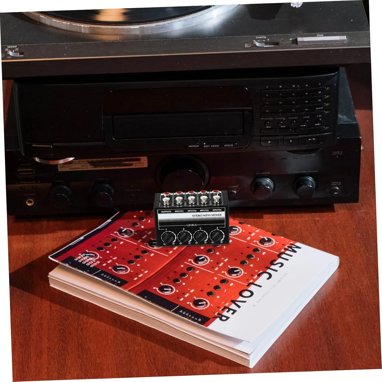 میکسر صوتی استریو کوچک برای تلفن، لپ تاپ، کامپیوتر رومیزی، پخش کننده سی دی، ساخته شده از آهن و مس میکسر صوتی استریو کوچک برای تلفن، لپ تاپ، کامپیوتر رومیزی، پخش کننده سی دی، ساخته شده از آهن و مس