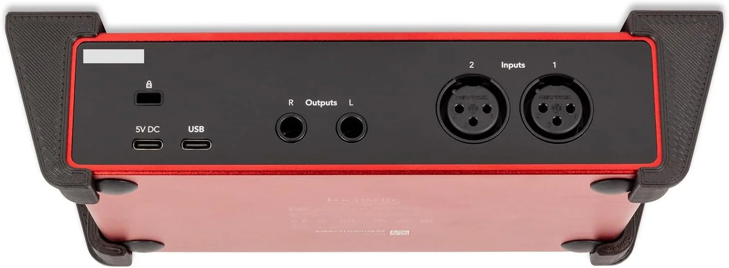 نگهدارنده رومیزی TuneGrip برای Focusrite Scarlett 2i2 نسل 4، مشکی - یک خانه با ابعاد عالی، قوی و ایمن برای رابط صوتی شما، ساخت بریتانیا