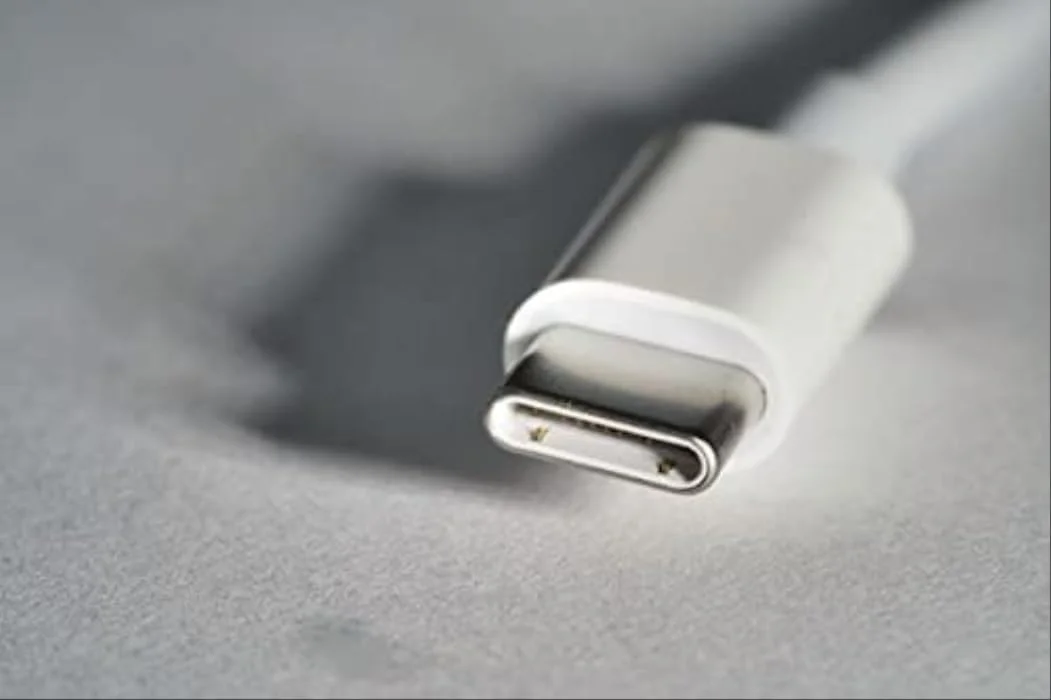کابل USB-C به USB-C جریان قدرت MMG (60 وات، 2 متر) - شارژ سریع PD برای مکبوک، آیپد پرو، سامسونگ گلکسی S22، S21، پیکسل 6 پرو، کامپیوترهای اپل و غیره کابل USB-C به USB-C جریان قدرت MMG (60 وات، 2 متر) - شارژ سریع PD برای مکبوک، آیپد پرو، سامسونگ گلکسی S22، S21، پیکسل 6 پرو، کامپیوترهای اپل و غیره