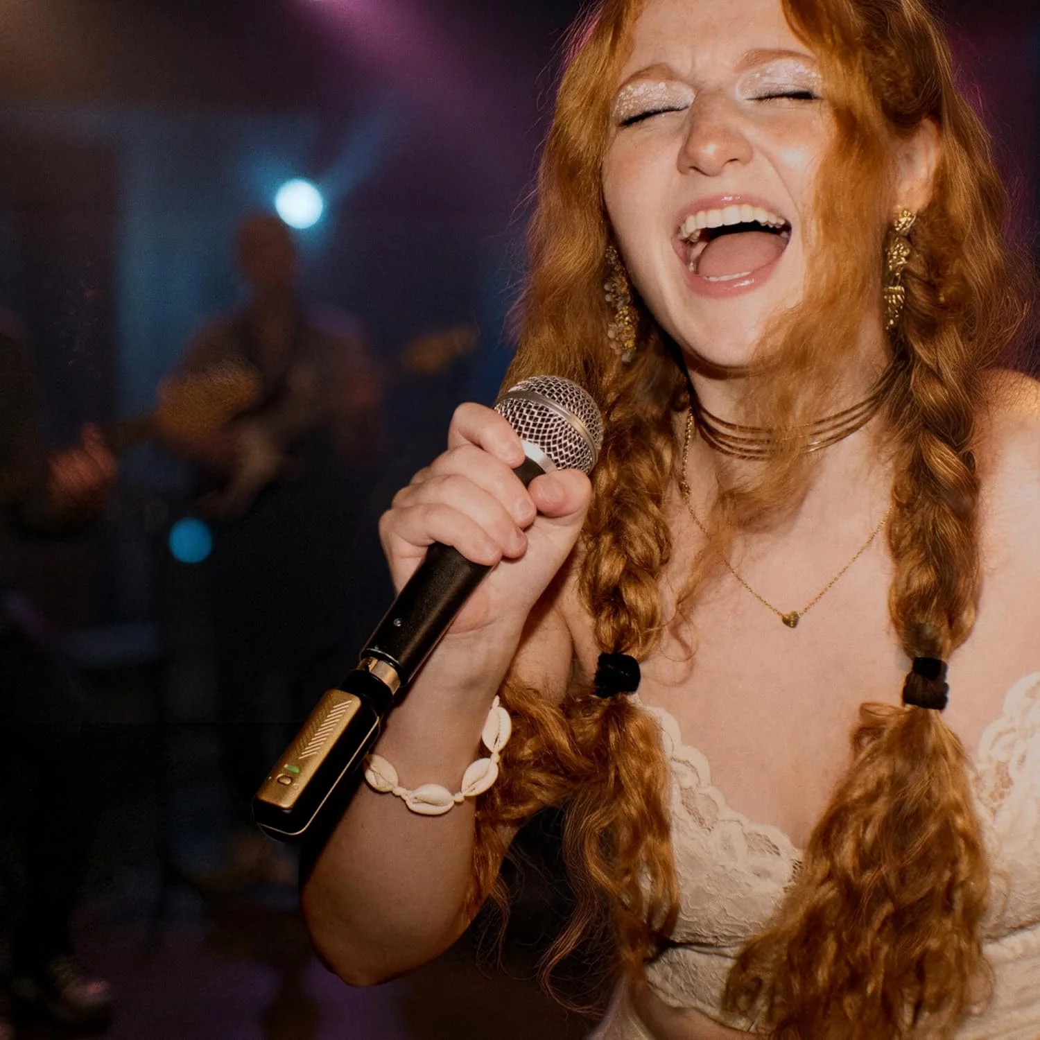 Positive Grid Spark LINK XLR – سیستم XLR بیسیم برای میکروفونهای دینامیک و بیشتر. اتصال و پخش آسان، انتقال صدای با کیفیت بالا، مناسب برای استیج، استودیو و تمرین. Positive Grid Spark LINK XLR – سیستم XLR بیسیم برای میکروفونهای دینامیک و بیشتر. اتصال و پخش آسان، انتقال صدای با کیفیت بالا، مناسب برای استیج، استودیو و تمرین.