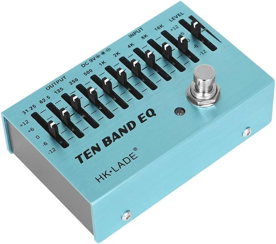 پدال اکولایزر 10 باندی برای گیتار و بیس با بای‌پس واقعی، محدوده فرکانس 25 هرتز تا 16 کیلوهرتز برای کنترل دقیق صدا و تنظیم صدا
