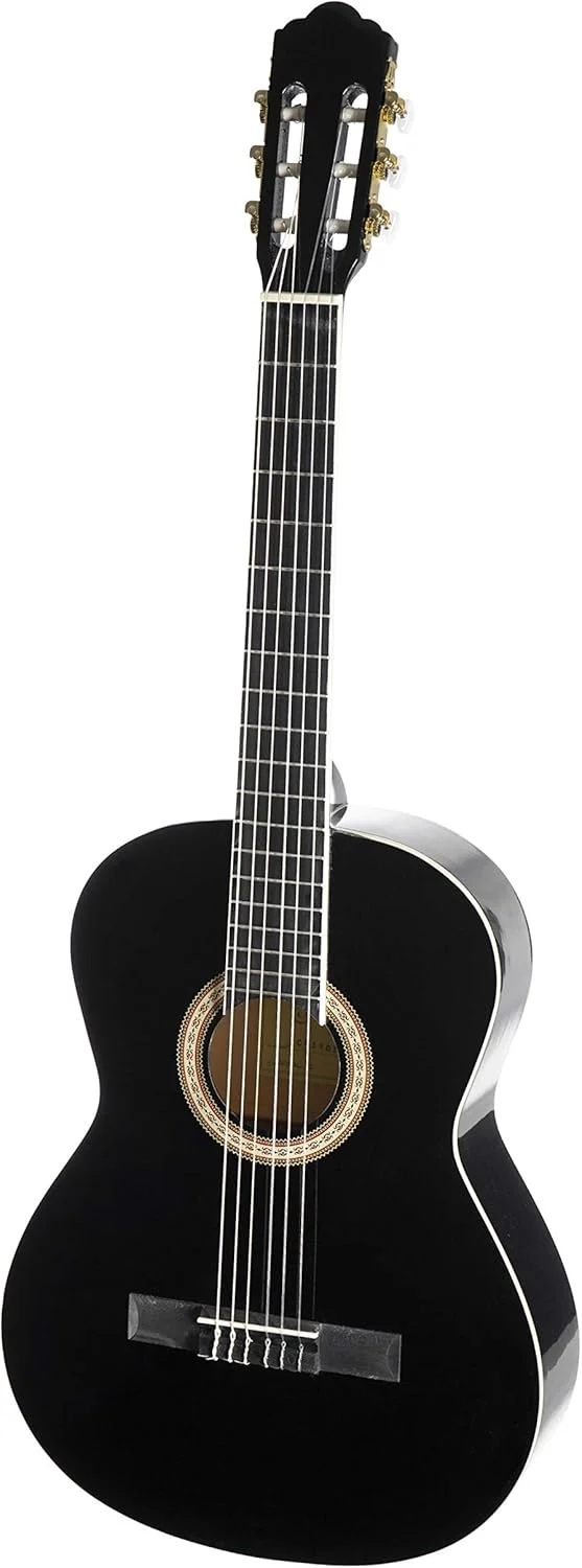 گیتار کلاسیک 4/4 آلمریا CG-390، مشکی، پرداخت براق، صفحه رویی از چوب لیندن یکپارچه، دسته از چوب سخت منتخب، صفحه انگشت‌گذاری کامپوزیت، 19 فرت، طول دسته 650 میلی‌متر، سخت‌افزار کروم