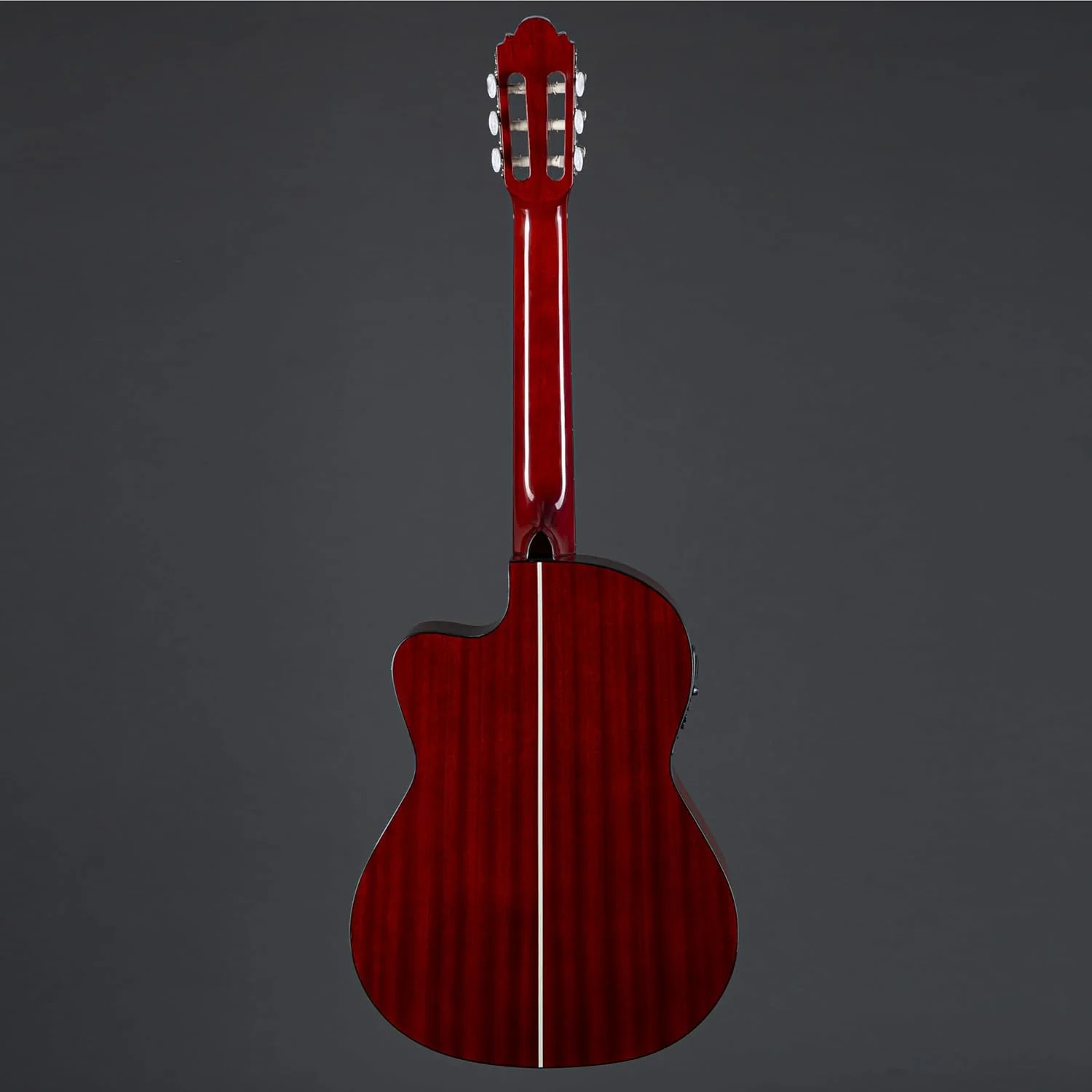 گیتار کلاسیک 4/4 آلمریا CC 46 EQ، بدنه ساپلی، دسته ناتو، صفحه انگشت‌گذاری کامپوزیت، سیستم پیکاپ، روکش براق