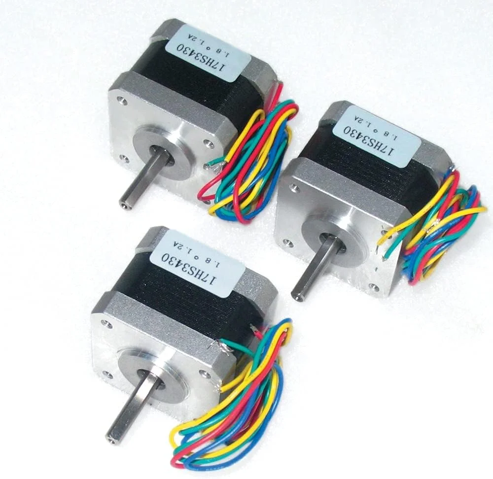 یک عدد موتور پله ای سایز 17 مدل 17HS3430 با جریان 1.2 آمپر و طول 34 میلی متر مناسب برای پرینتر سه بعدی