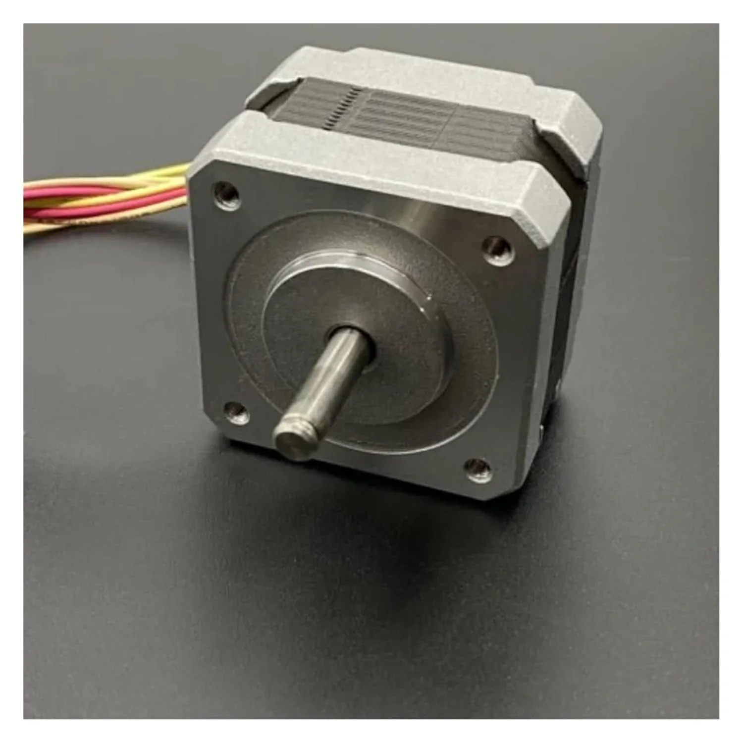 موتور پله‌ای NEMA 17، زاویه 1.8 درجه، 42 میلی‌متری، هیبریدی، 2 فاز، 4 سیم، شفت 5 میلی‌متری، 3.7 اهم برای ربات CNC، موتور پرینتر سه بعدی