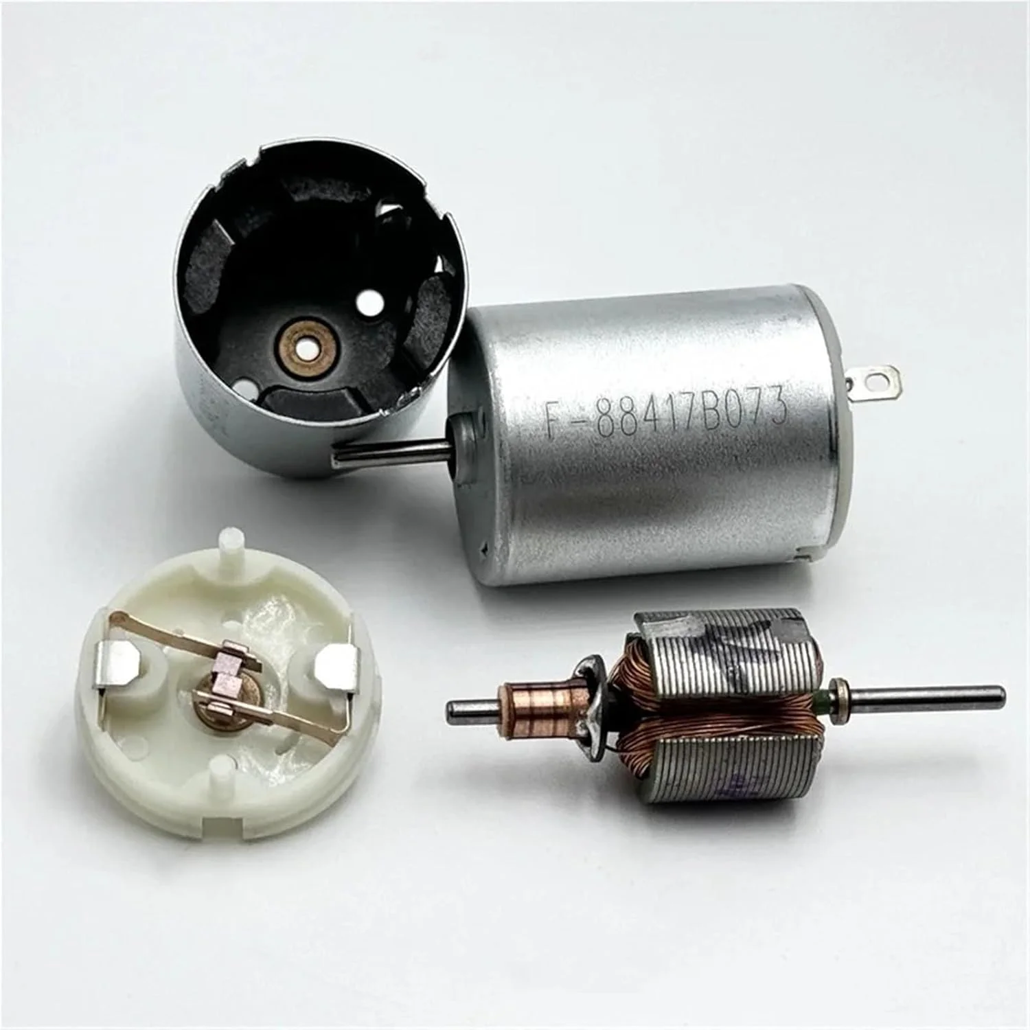 موتور DC مدل FC280-2850 با قطر شفت 2 میلی‌متر، ولتاژ 3 ولت و 6 ولت، ابعاد 24 * 30 میلی‌متر و برس کربنی سرعت بالا - 1 عدد