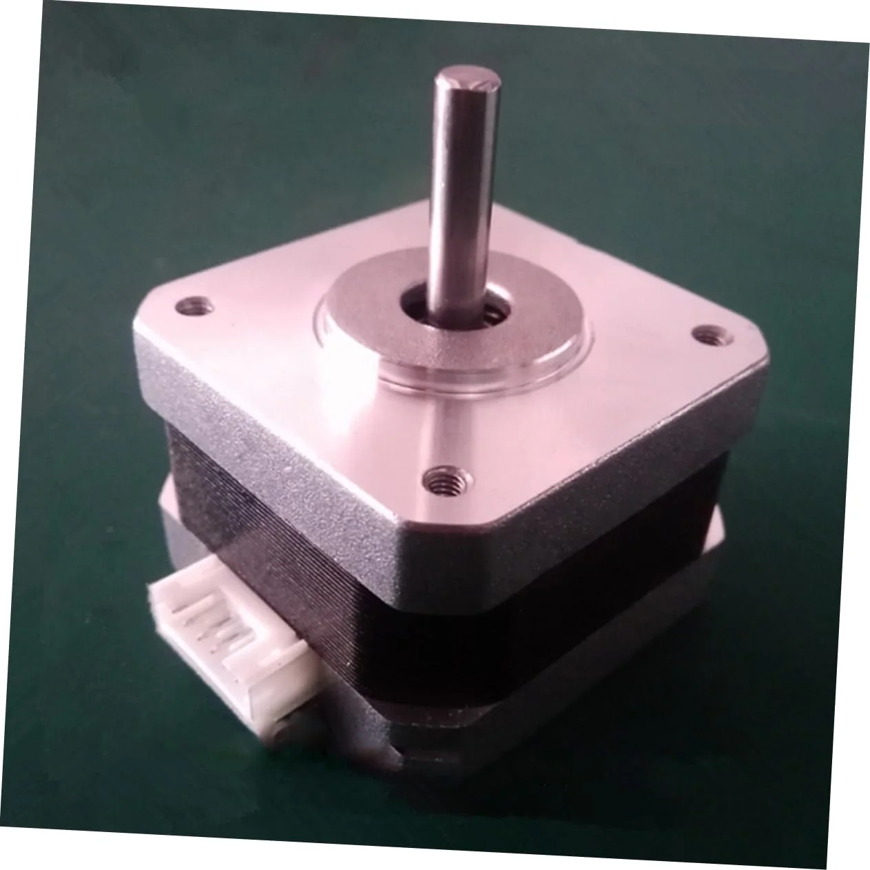 موتور پله ای 12 ولت برای پرینترها، چرخش دقیق، مدل های سازگار برای Reprap و پروژه های DIY موتور پله ای 12 ولت برای پرینترها، چرخش دقیق، مدل های سازگار برای Reprap و پروژه های DIY