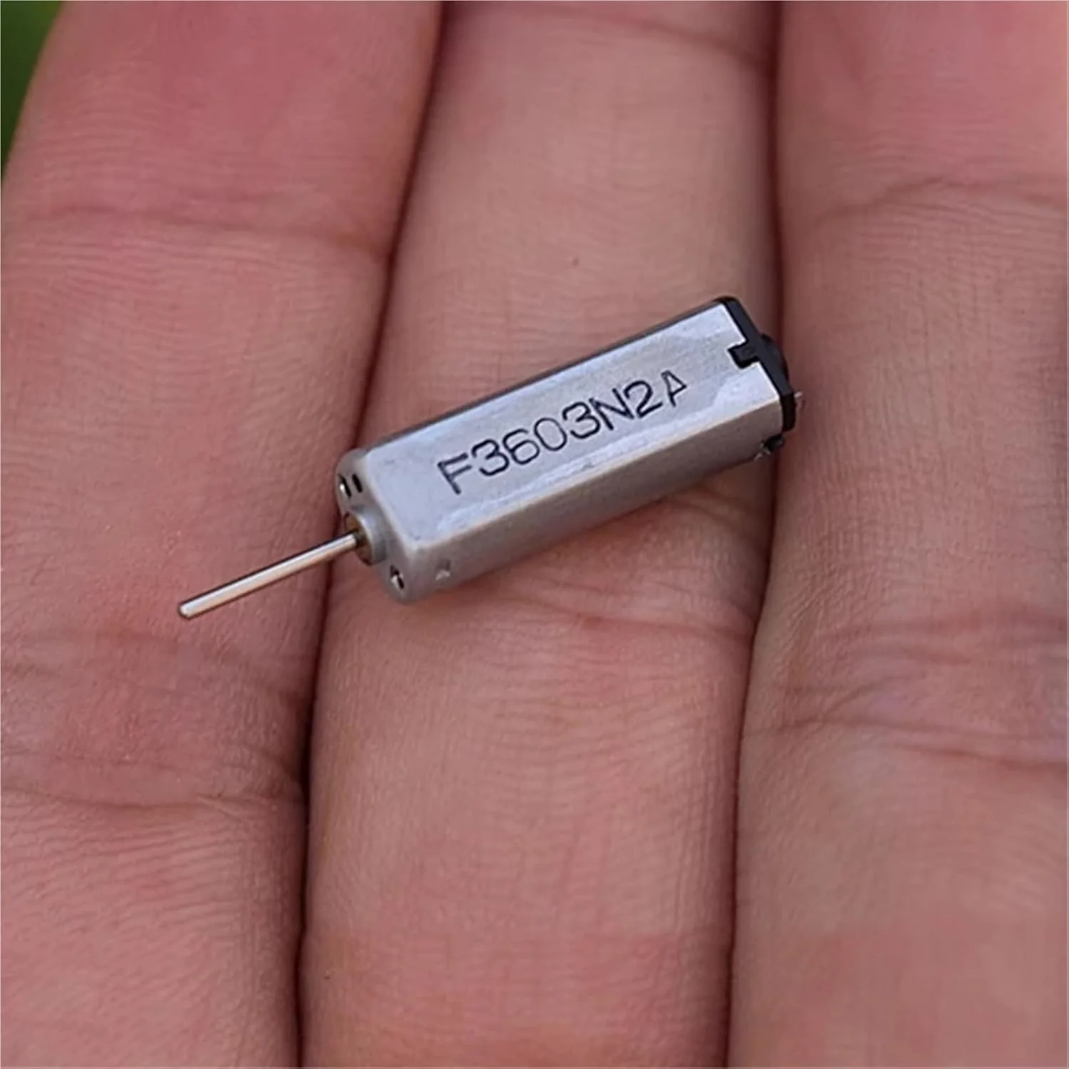 موتور الکتریکی کوچک K30 با ابعاد 5mm*7mm، ولتاژ DC 3V و سرعت بالای 27500RPM - 1 عدد