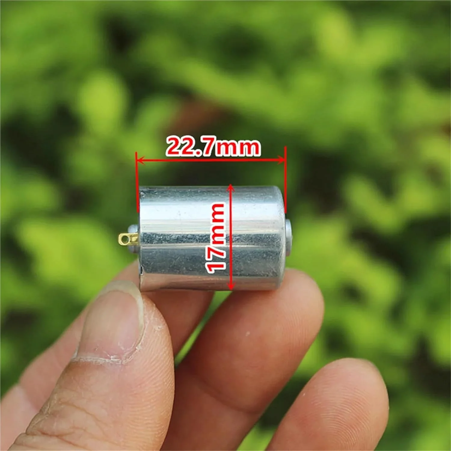 موتور ویبره مینیاتوری 130 DC، 3-5 ولت، 17 میلی متر، 1 عدد