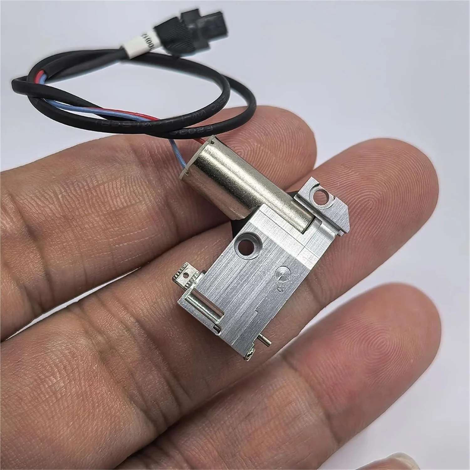 موتور گیربکس فلزی کامل DC 2V-3.7V 3V 49RPM سرعت پایین 7mm بدون هسته 1 عدد