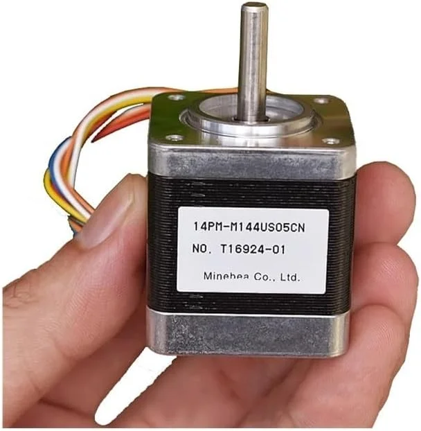 موتور پله‌ای هیبریدی دو فاز 6 سیمه 35 میلی‌متری با شفت 5 میلی‌متری برای پرینتر سه بعدی RepRap، دستگاه CNC، ربات و دستگاه حکاکی