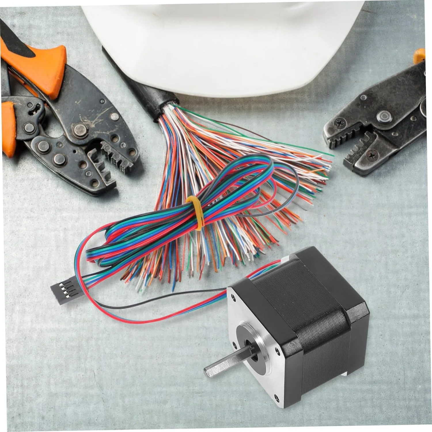 موتور پله‌ای دو قطبی با گشتاور بالا 92oz در کنترل دقیق برای چاپگرها، ماشین‌های CNC و رباتیک با طراحی سازگار