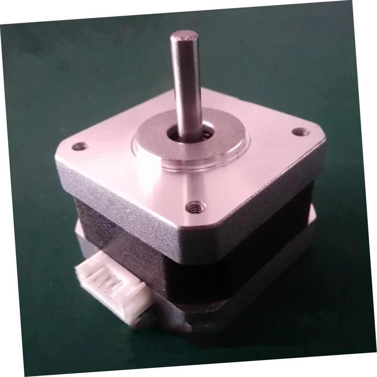 موتور پله ای 12 ولت GLEAVI با گشتاور بالا و طراحی شفت دوگانه با دقت بالا برای کاربردهای CNC و پروژه ها